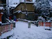 雪の祇園